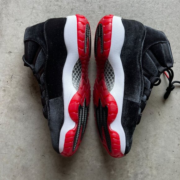 Jordan 11 Retro Bred Velvet DB5457-061 Women's 9 Luxury Basketball Sneakers - Picture 5 of 6
